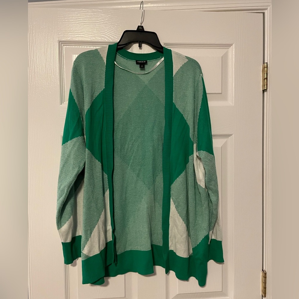 Torrid Green and White Cardigan - Size 2 (18-20)